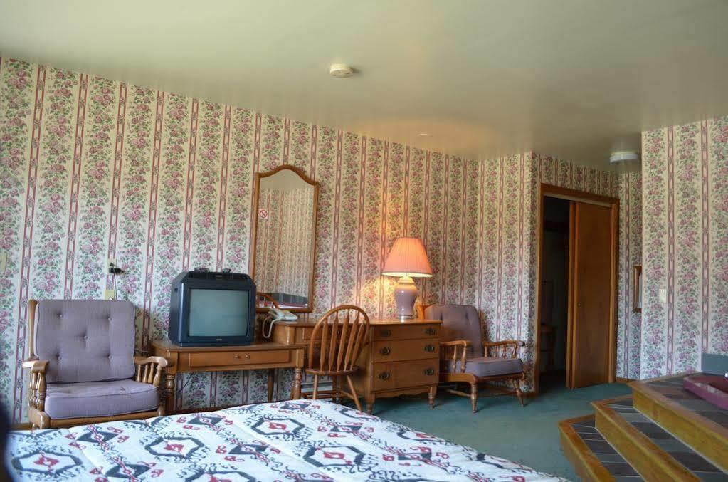 Ladd Brook Inn Pownal Eksteriør billede