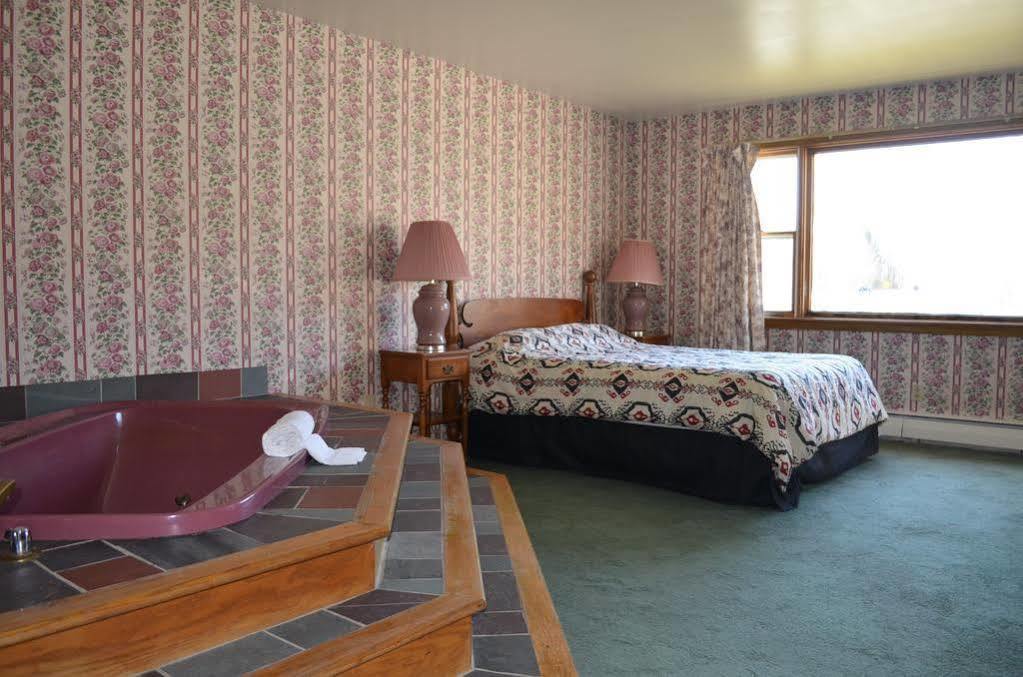Ladd Brook Inn Pownal Eksteriør billede